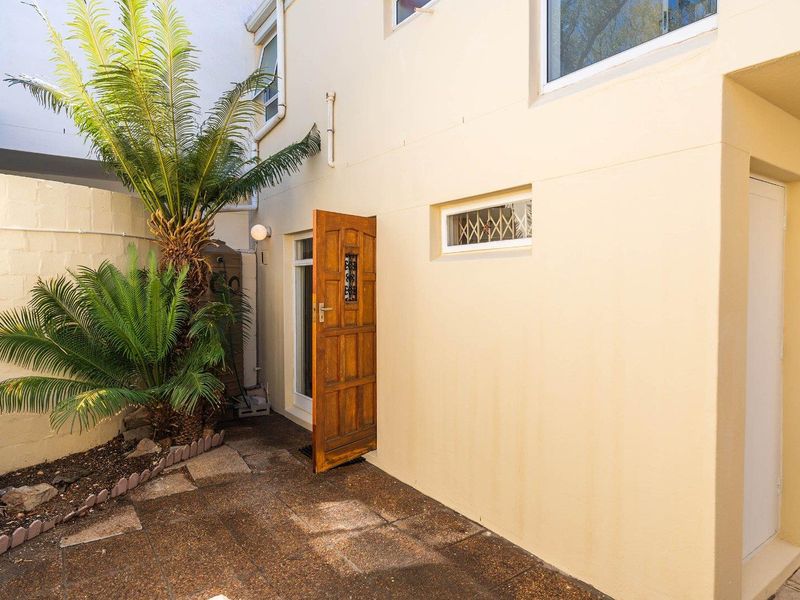 Super convenient city living in Zonnebloem - Photo 6