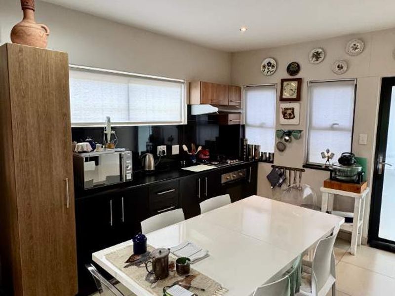 Ideal for retirement or starting home - Photo 2