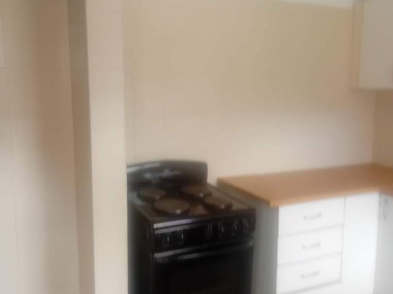 Ground floor two-bedroom flat to let in Benoni Central - Photo 3