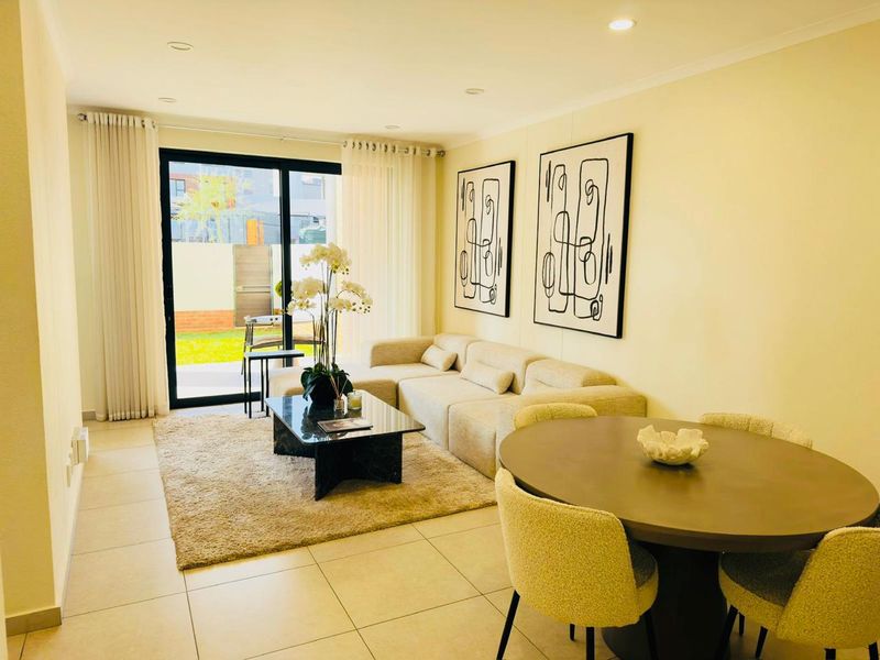 Modern 3 Bedroom/Bathroom for Sale - Photo 4