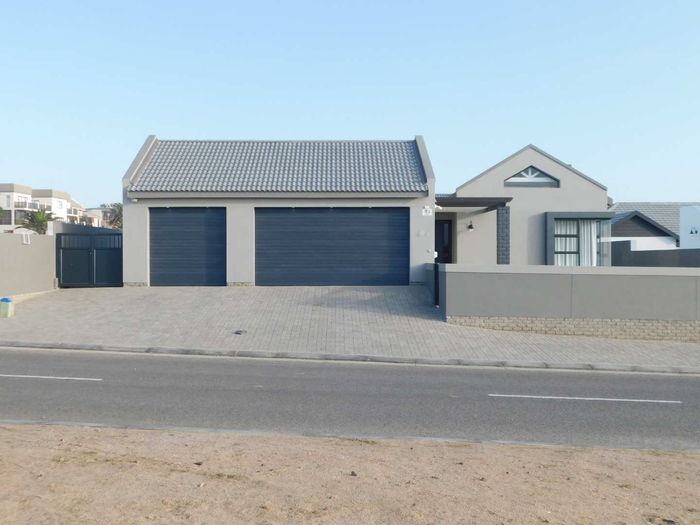 Property #2466527, House For Sale in Mile 4 Ext 1