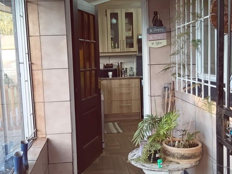 Family Home in Meyerton Central to rent - Photo 8