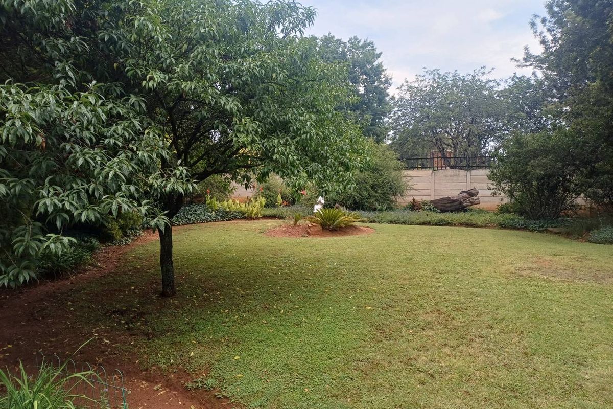 Exceptional Off-Grid Small Holding Oasis in the Heart of Norton Home Estate! - Photo 5