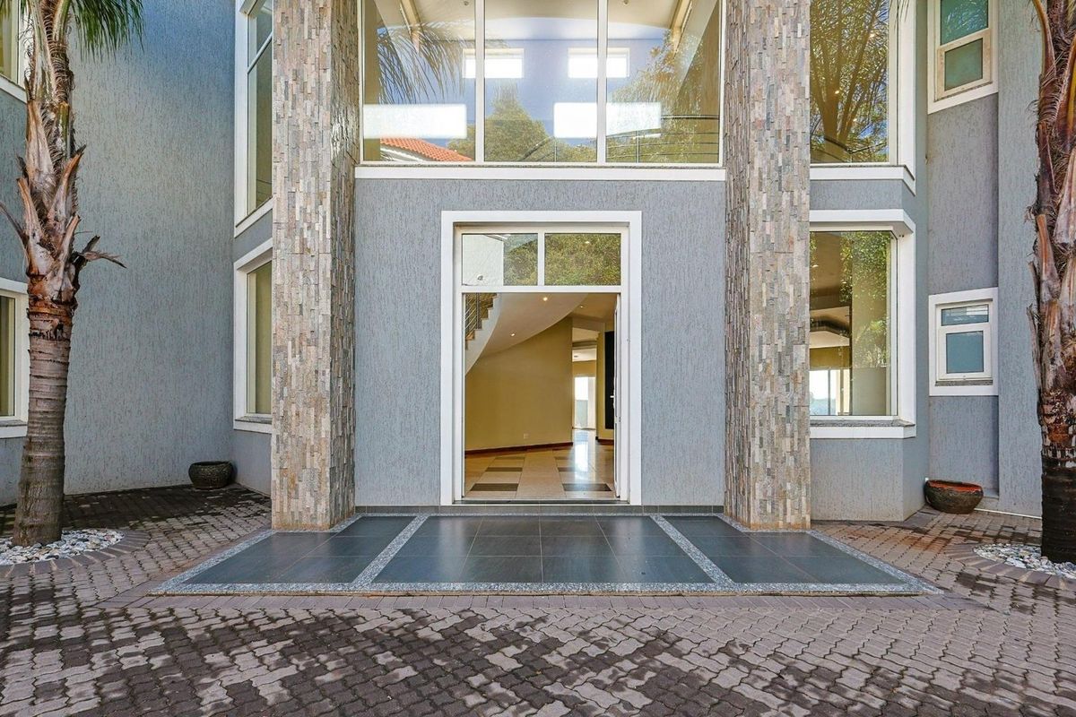 Luxurious House to Rent - Photo 5