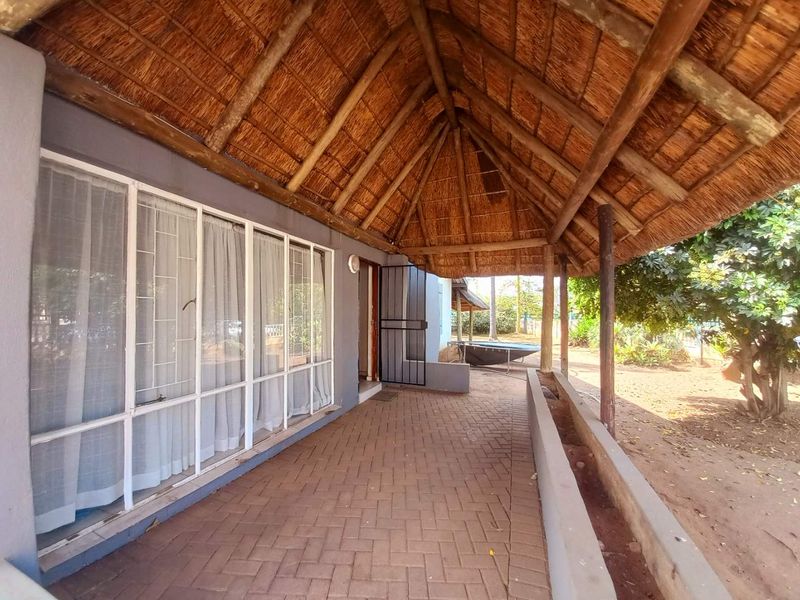 Three bedrooms house for sale in Kwaggasrand - Photo 3