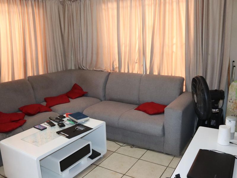 A home for start up family - Photo 4