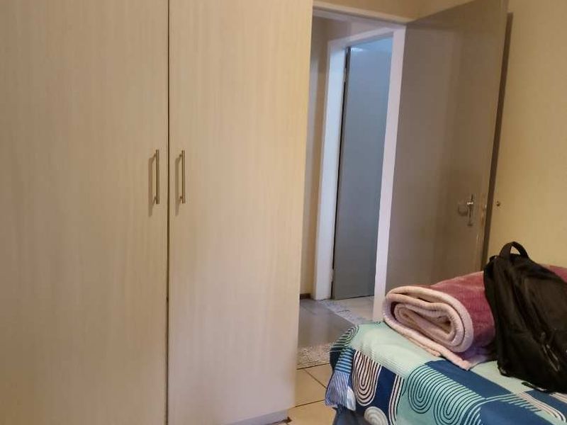 R9000-00 per month rental income 3 bedroom unit - Photo 6