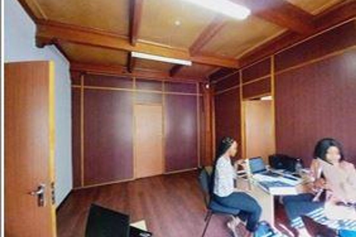 FOR SALE / TO LET - Photo 2