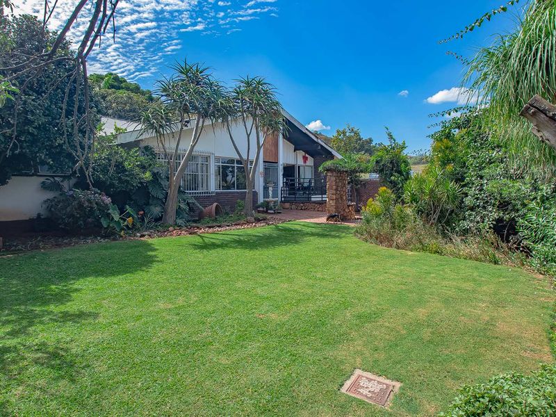 Charm and Possibility... - Photo 2