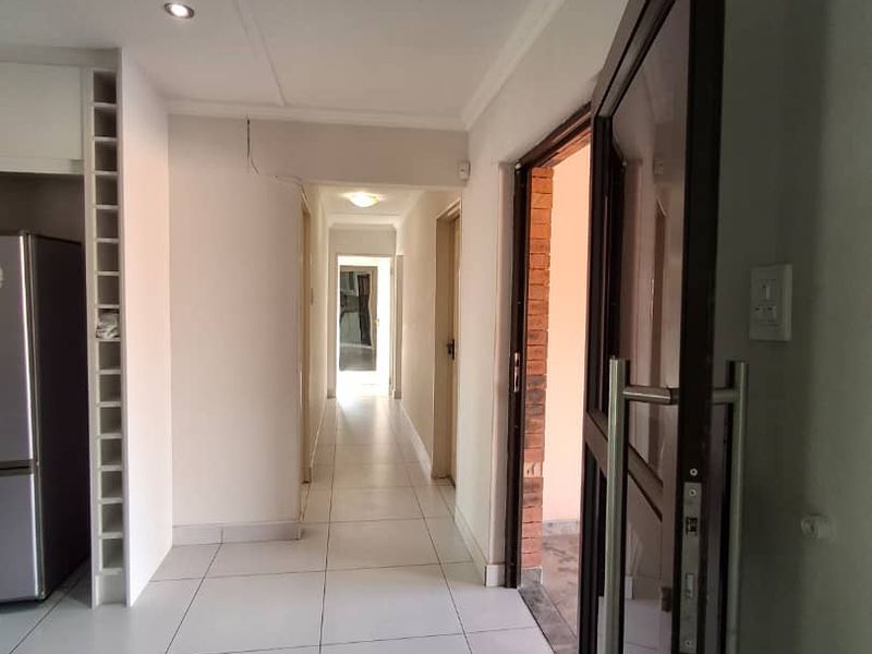 Extraordinary Residential Property For Sale - Ondangwa Ext 6 - - Photo 4