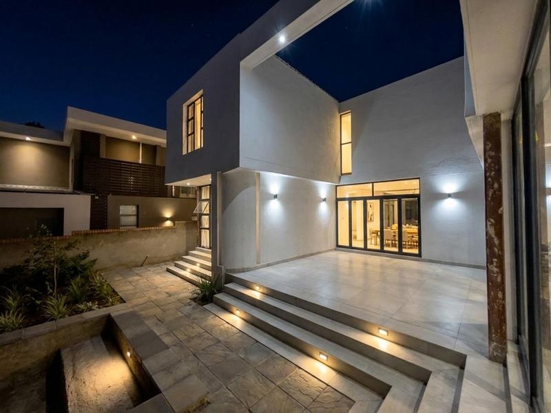 Position. Scale. Vision – Complete It Your Way on the 18th - Photo 2