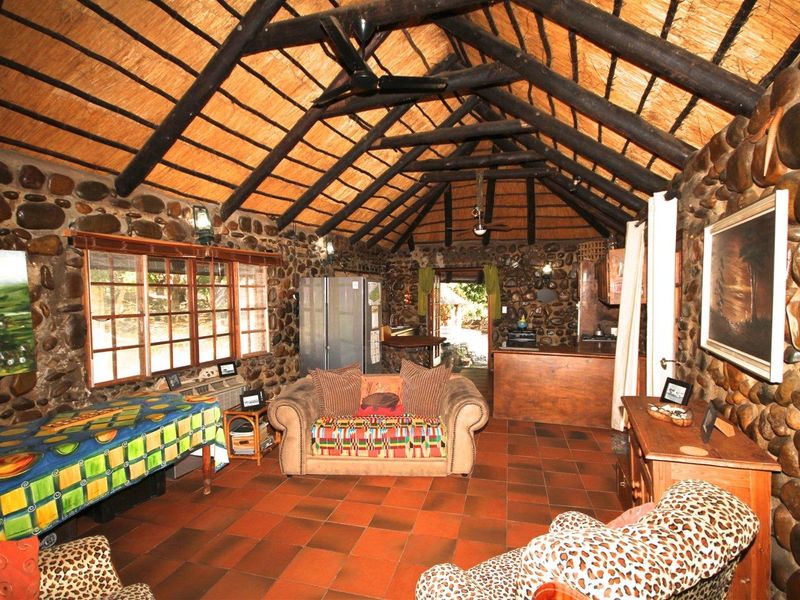 House and cottage overlooking the Olifant’s river. - Photo 3