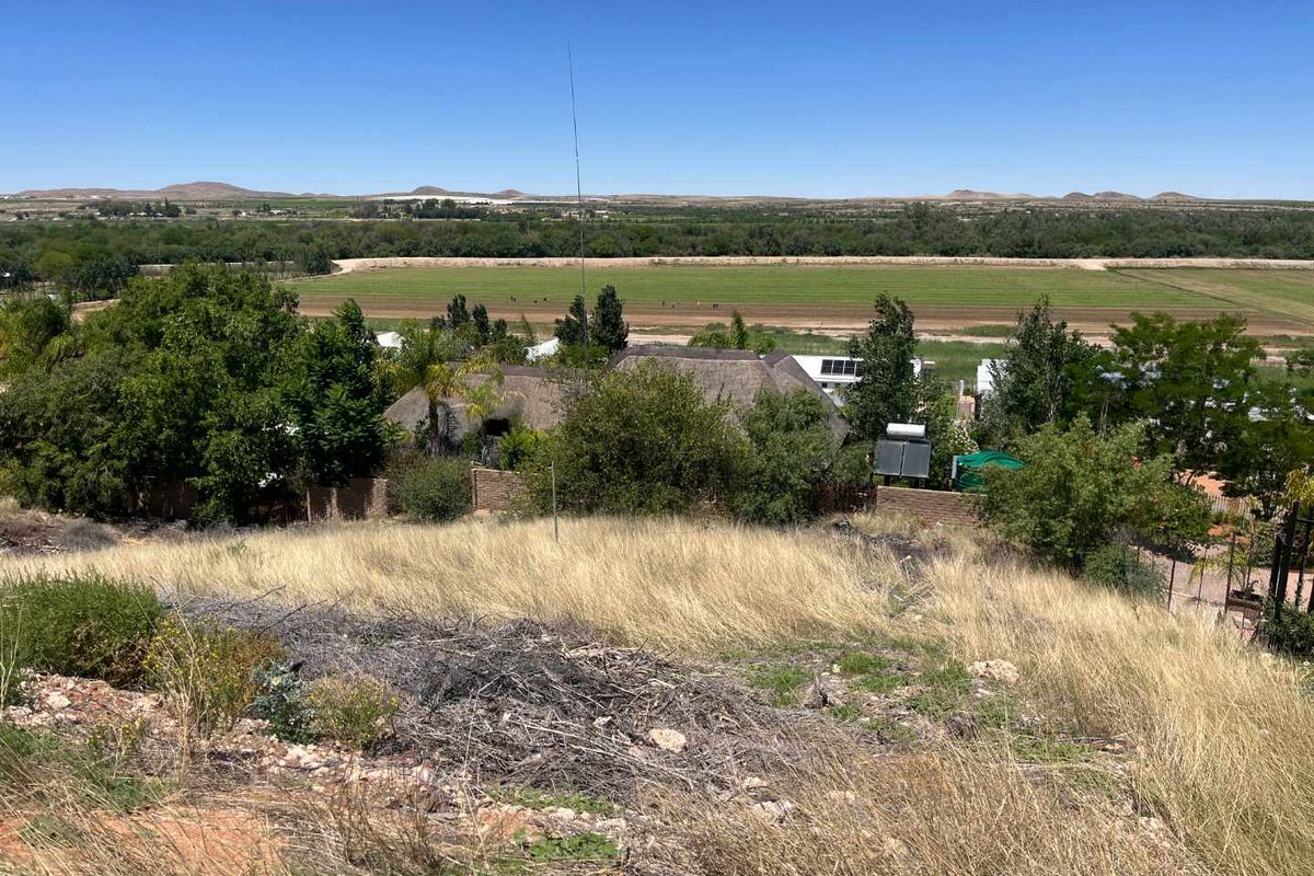 Vacant Stand for Sale in a Prime Location - Photo 2