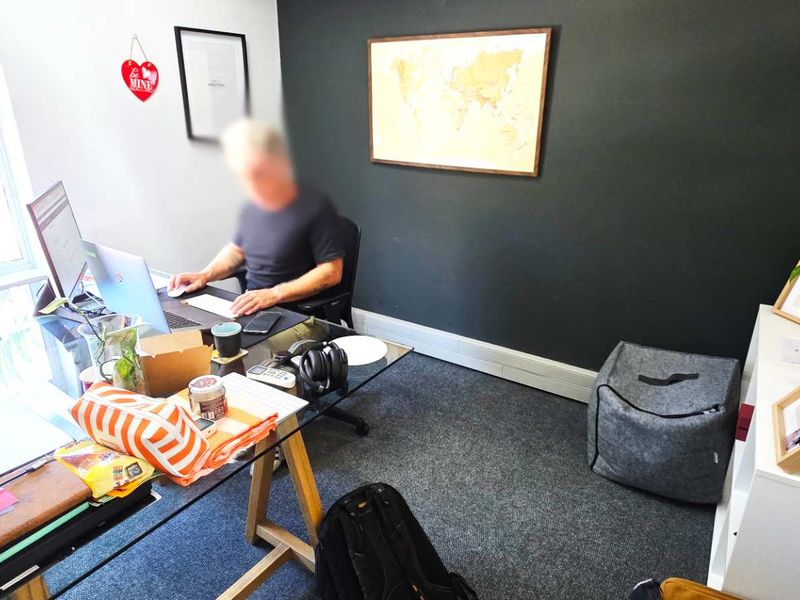 Modern First Floor Office in Westlake Business Park - Photo 10