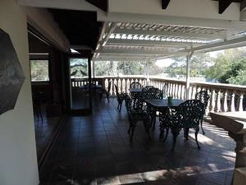 Guest House with Inverter and solar panals - Photo 6