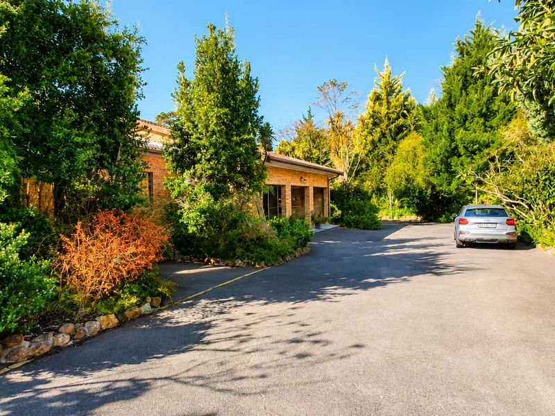 Furnished 3 x Bedroom House Constantia for Rent - Occupation Immediate - Photo 3