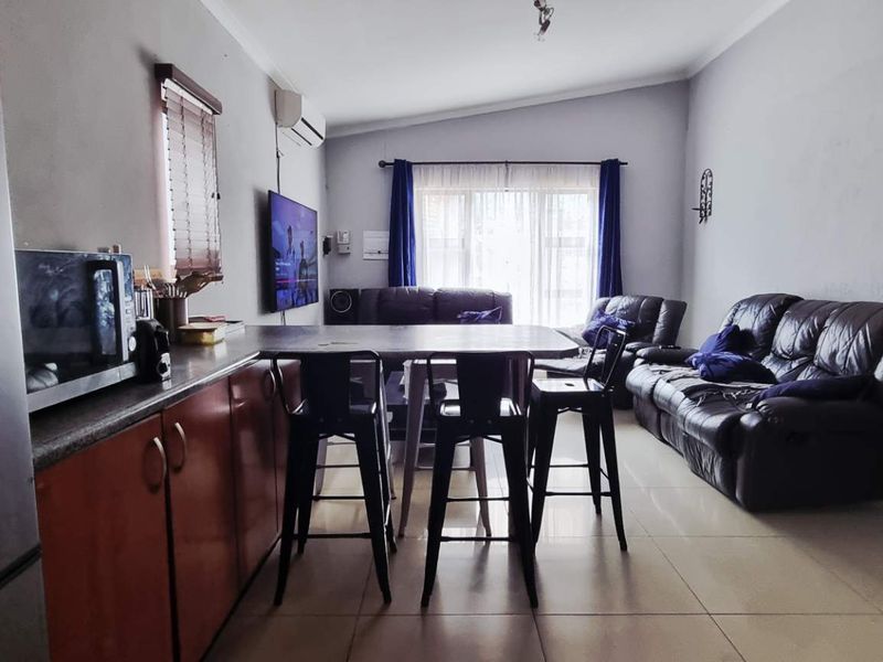 Dorado park 4 bedroom house - Photo 7