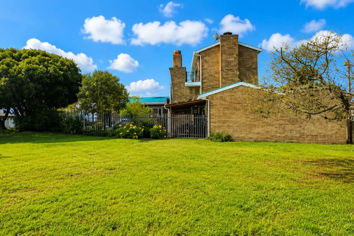 Prime Vacant Stand in the Heart of Franskraal – Location, Location, Location! - Photo 4
