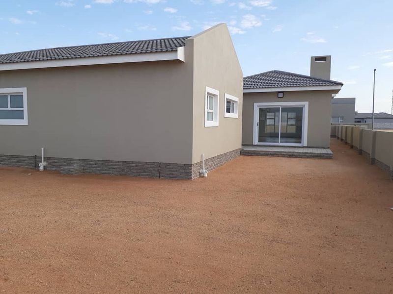 GORGEOUS, WARM AND POCKET PERFECT FOR SALE IN HENTIES BAY - Photo 2