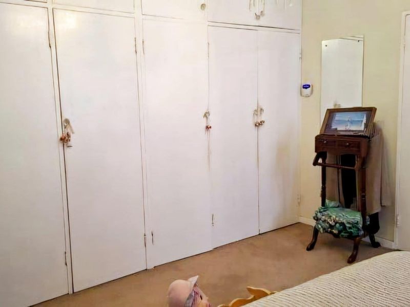 Versatile 7 Bedroom Property with Exceptional Potential in Colbyn - Photo 7