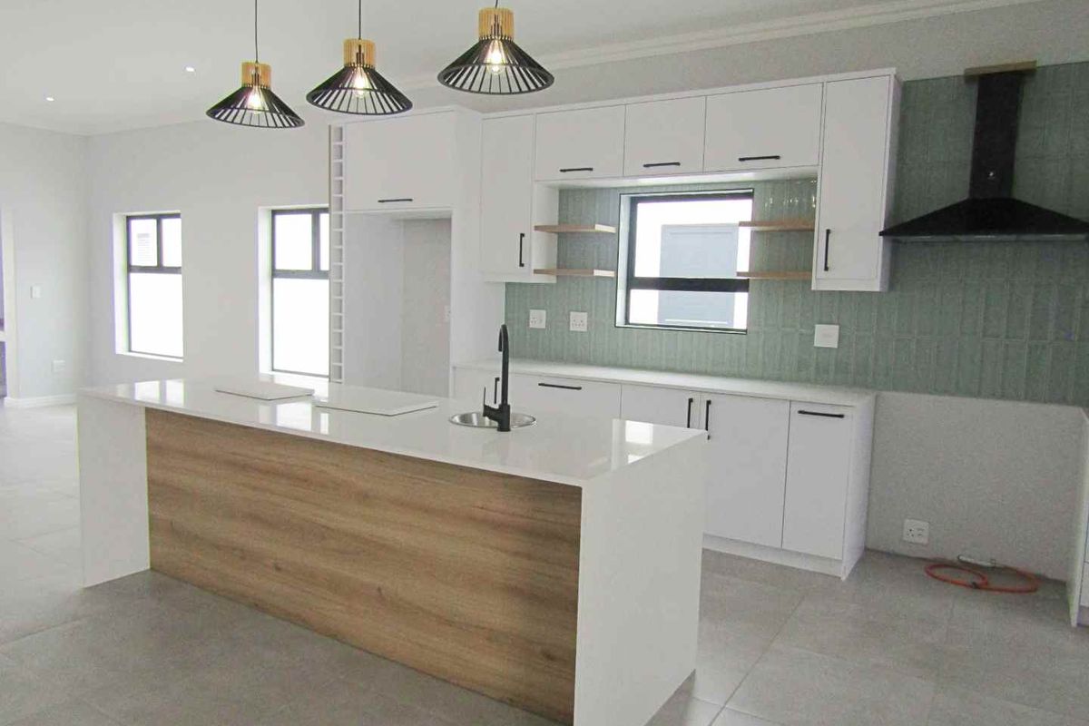 Newly build home designed for modern living - Photo 2