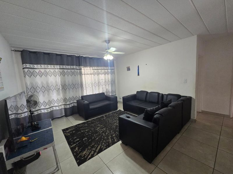 Charming Two-Bedroom Apartment in Meyersdal - Photo 8