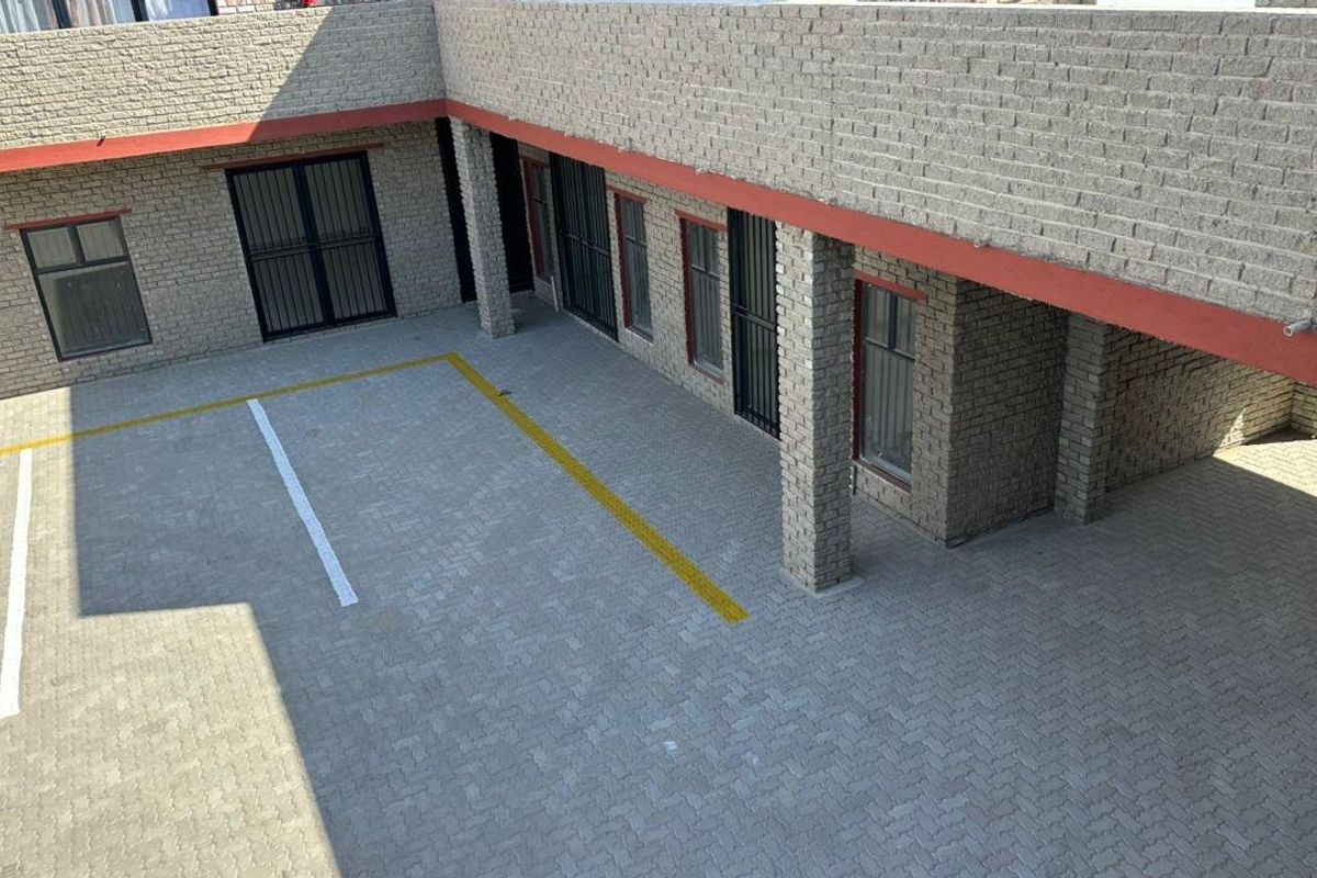 Commercial units To Let in Swakopmund - Photo 5
