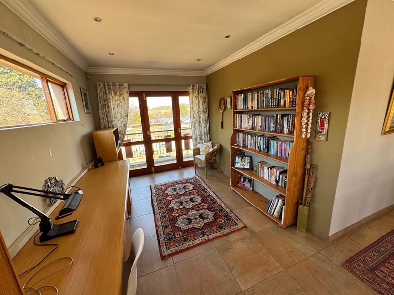 Dual Family Home and Potential Multi-Let - Photo 9