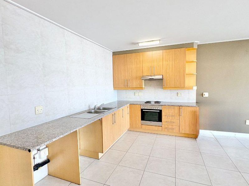 Unfurnished Executive Apartment - Photo 3