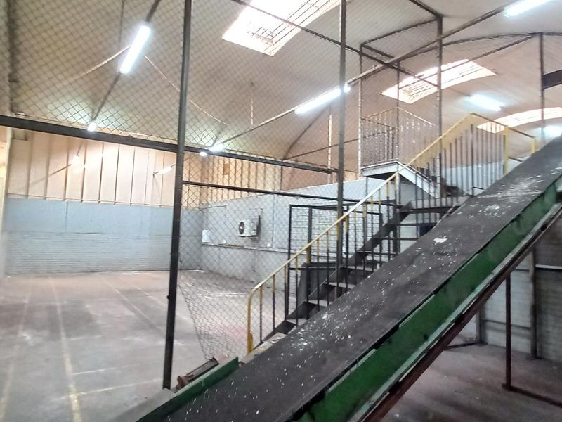 High-Exposure Industrial Facility To Let in Alrode | 4,834m2 Warehouse & 4,771m2 Yard - Photo 10