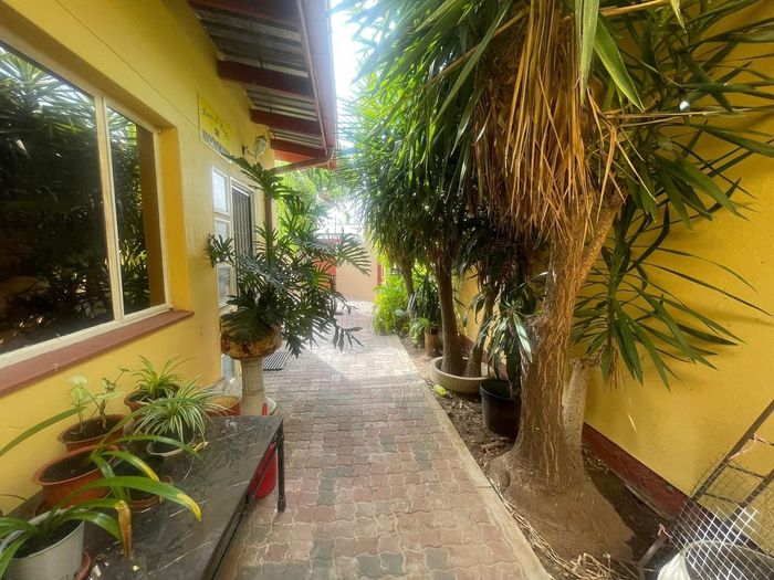 Property #2464216, House For Sale in Academia