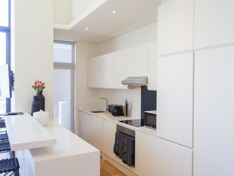 Luxury Polo Village apartment available to rent on Val de Vie Estate - Photo 3