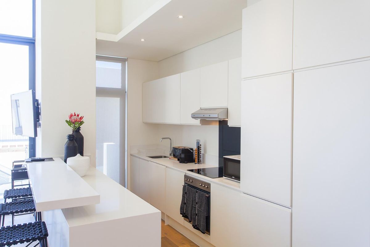 Luxury Polo Village apartment available to rent on Val de Vie Estate - Photo 3