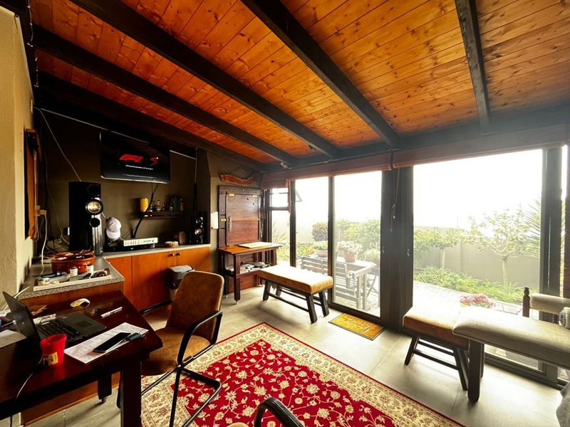 Great Relaxing family Home - Photo 2