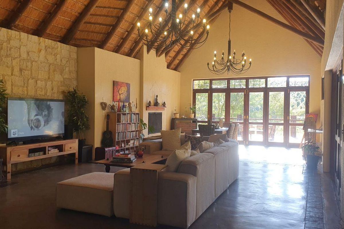 Spectacular Smallholding for Sale – A View and location Money Can’t Buy - Photo 3