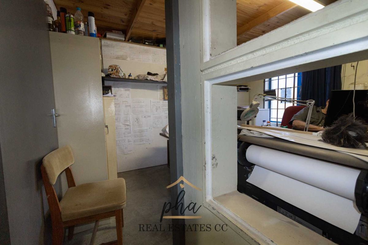 Business Opportunity With Residential Unit - Photo 4