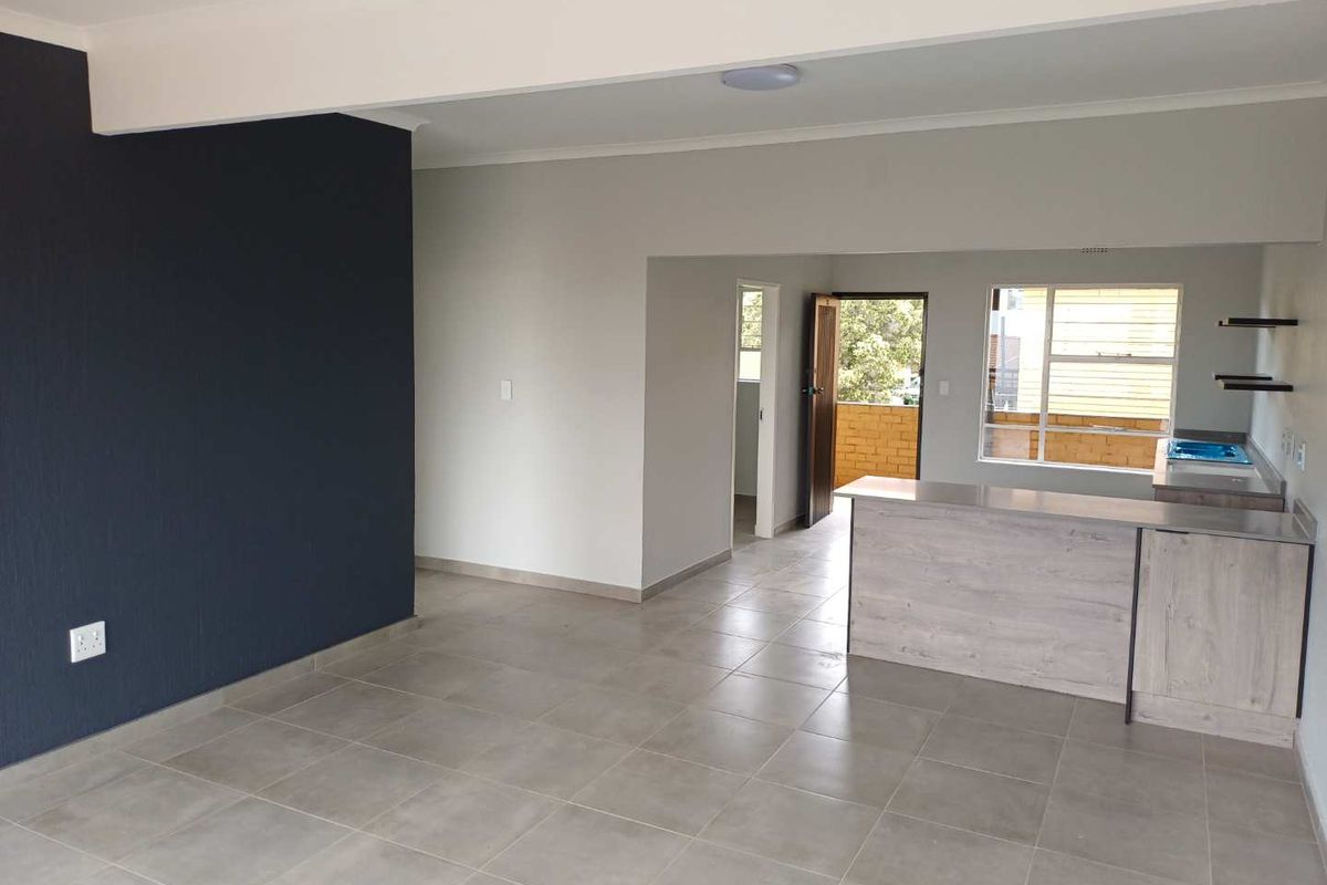 Newly Renovated 2-Bedroom, 1-Bathroom Unit - Photo 2