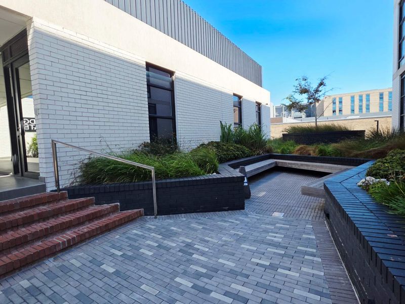 Prime Office Opportunity in the Prestigious Bridgewater One Precinct – Where Business Meets Lifestyle in the Heart of Century City - Photo 5