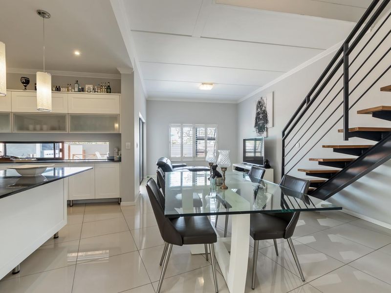 ECO-FRIENDLY TOWNHOUSE WITH FIVE DAY BACKUP SUPPLY FOR SALE IN PAULSHOF - Photo 2