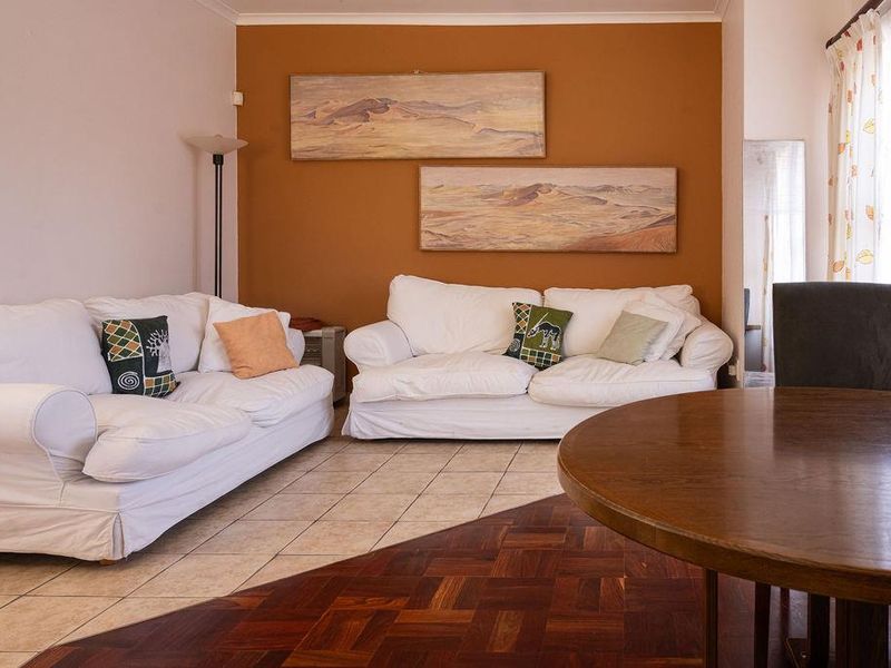 Classic Family Home with Flatlet for Sale in Kramersdorf - Photo 9