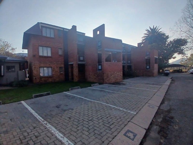 2 Bedroom to rent in Hatfield - Photo 1