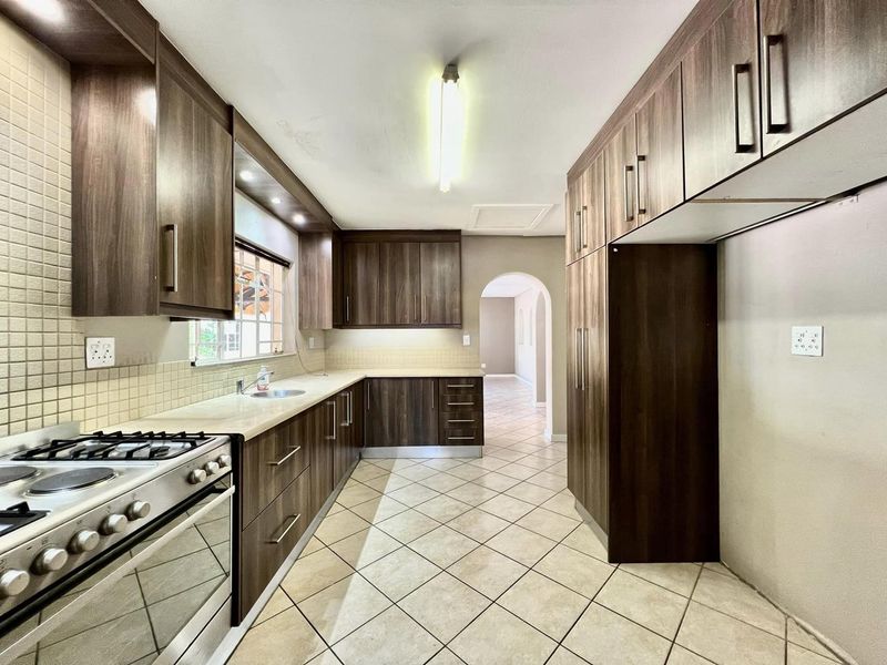 3 Bedroom House For Sale in Ludwigsdorf - Photo 7