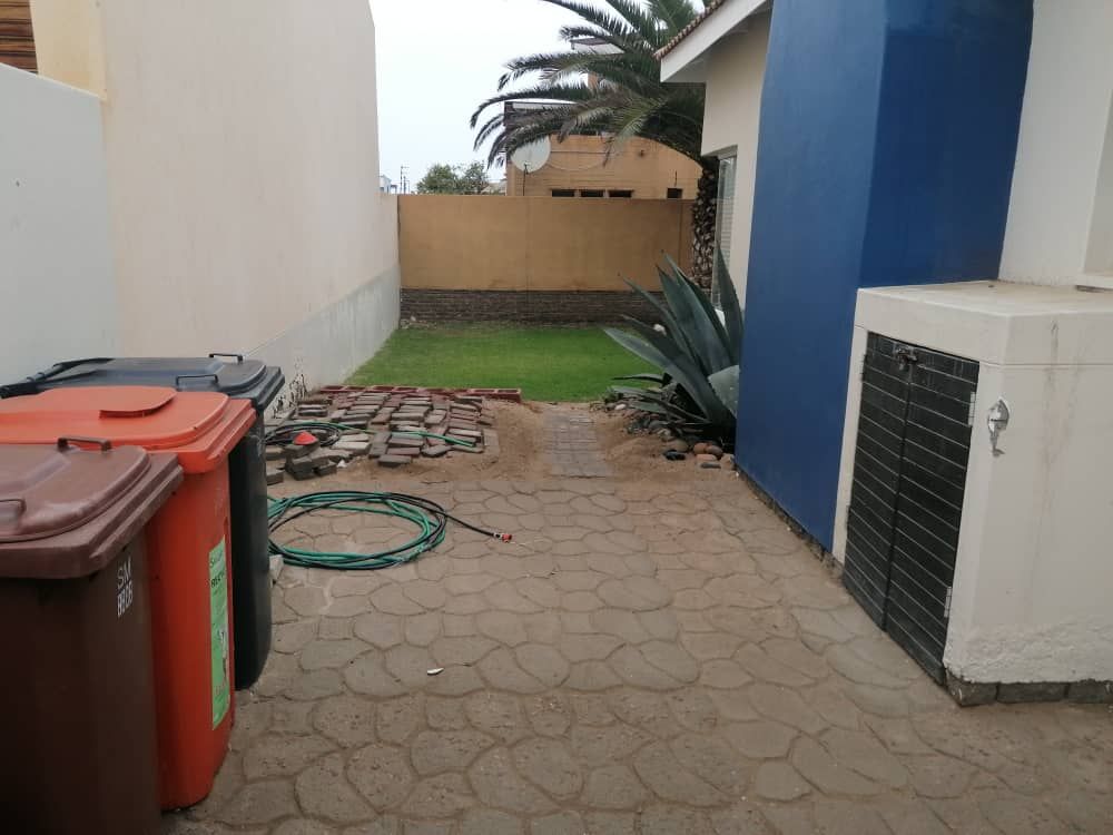 Back courtyard