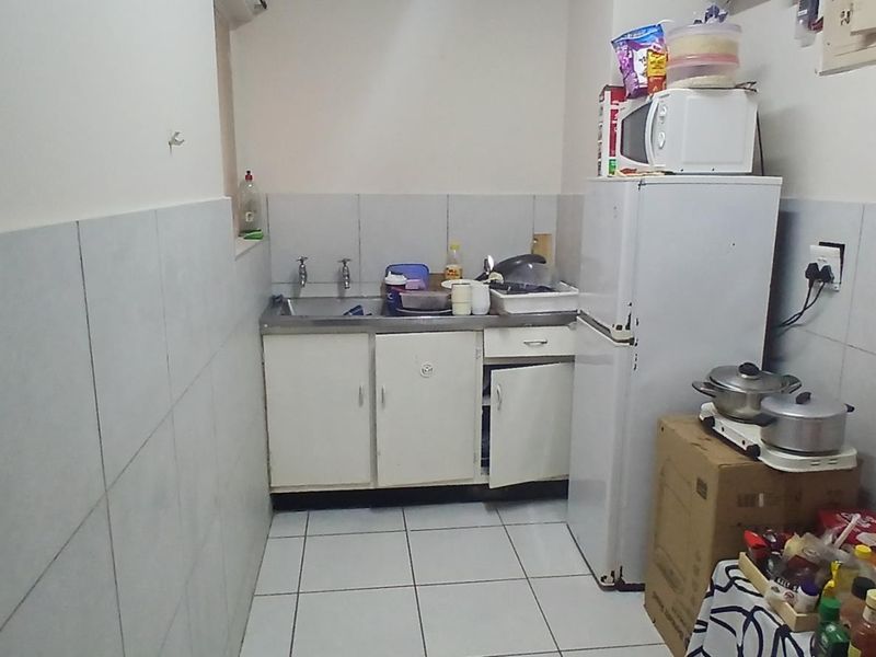 Durban Central Apartment with Panoramic City Views and Parking - Photo 5