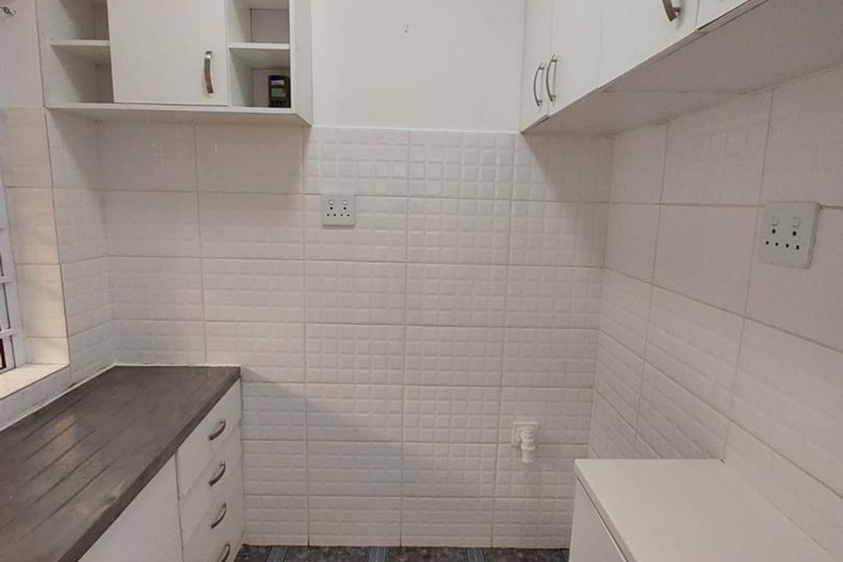 Bachelor Apartment for Rent in Mowbray - Photo 3