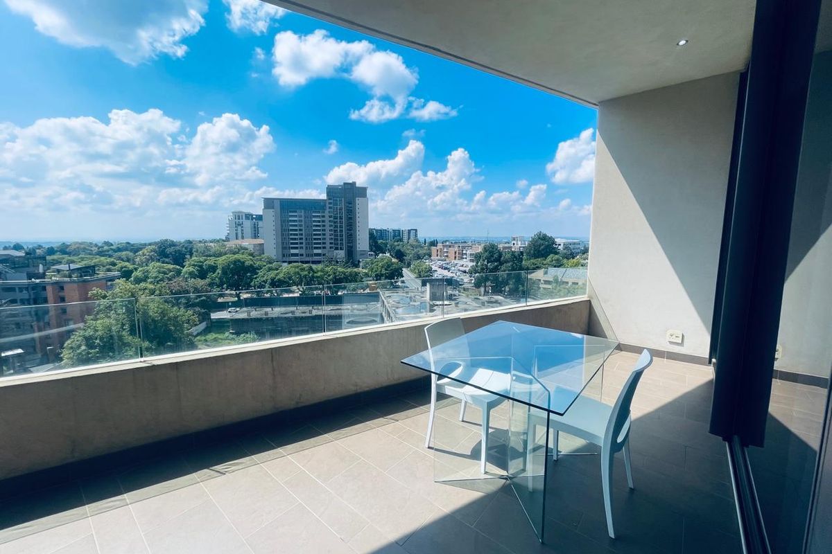 2 Bedroom Apartment in Morningside - Photo 2