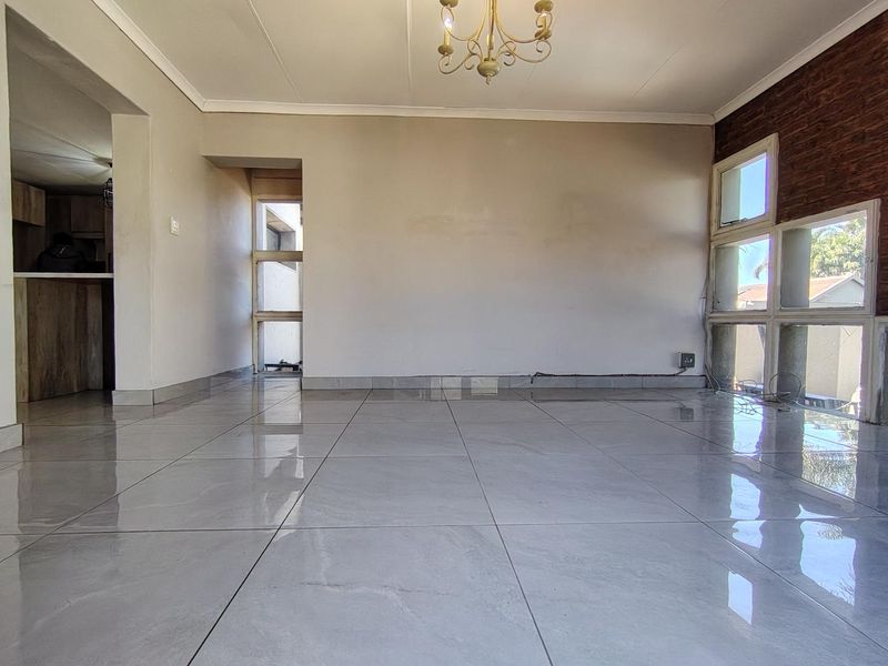 2 Bedroom Townhouse for sale in Kempton Park - Photo 10