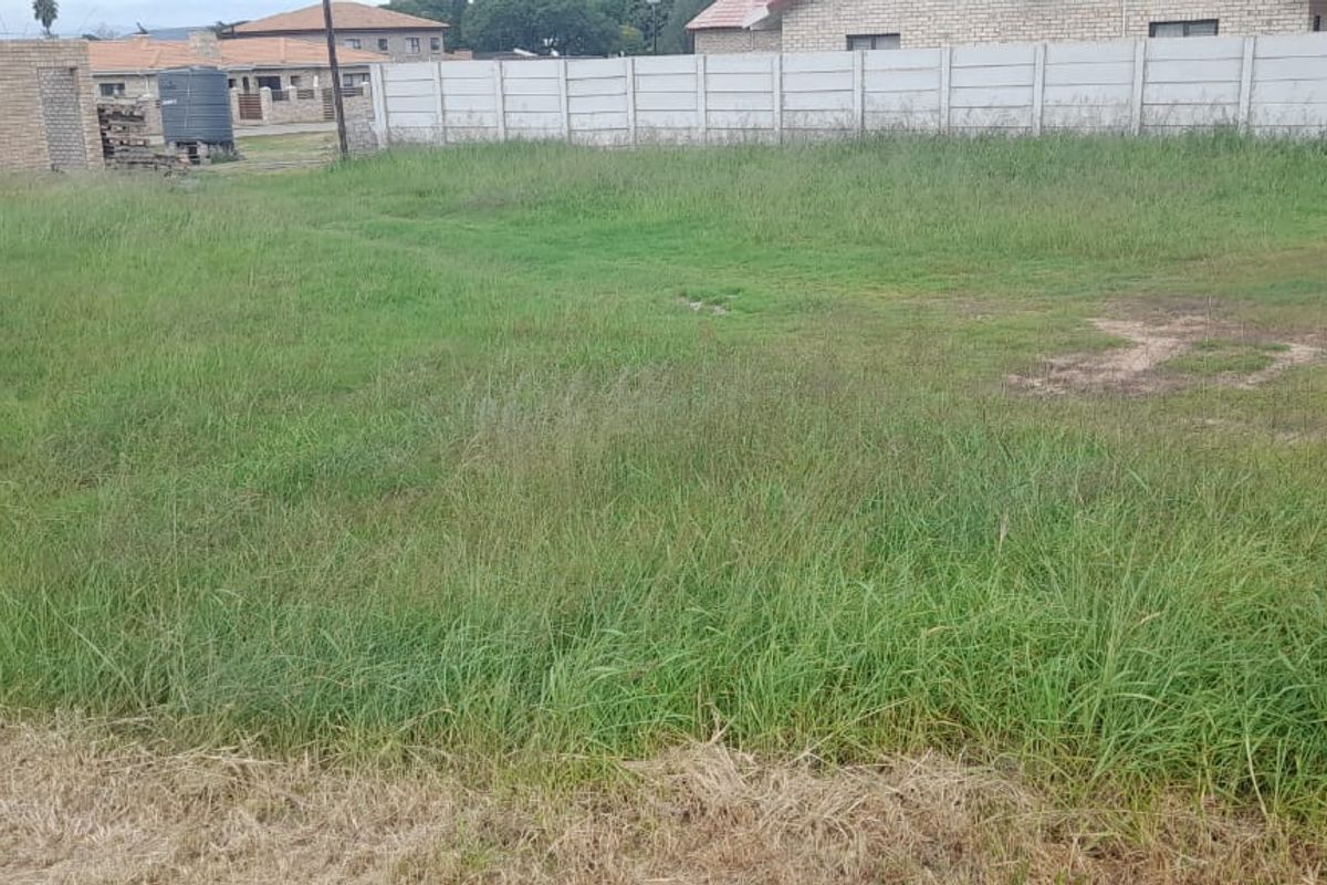 Prime Plot for Sale in Vanes Estate - Photo 3