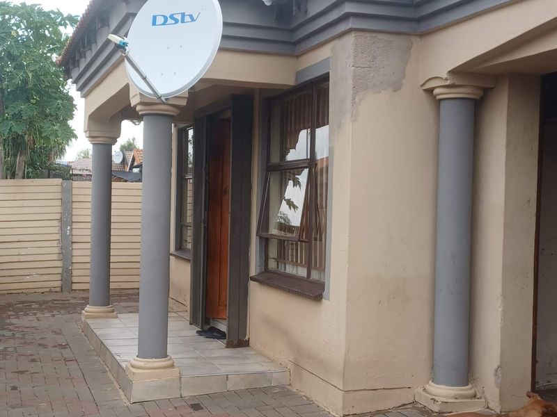 3 Bedroom House for Sale in Rosslyn, Nkwe Estates - Photo 4