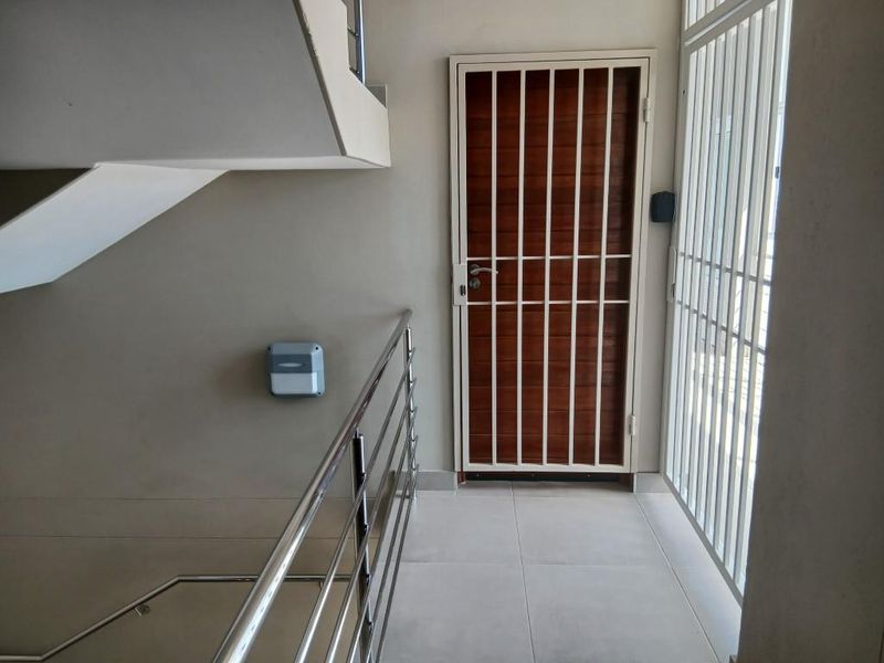 NOT TO BE MISSED – 3-bedroom apartment with sea view in secured complex - Photo 7